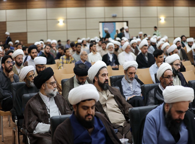 سخنرانی در هجدهمین همایش تجلیل از ممتازین یزدی حوزه‌های علمیه یزد