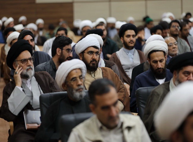 سخنرانی در هجدهمین همایش تجلیل از ممتازین یزدی حوزه‌های علمیه یزد