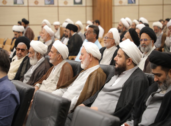 هجدهمین همایش تجلیل از ممتازین یزدی حوزه‌های علمیه یزد