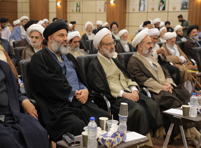 هجدهمین همایش تجلیل از ممتازین یزدی حوزه‌های علمیه یزد