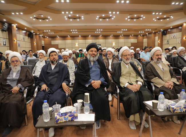 هجدهمین همایش تجلیل از ممتازین یزدی حوزه‌های علمیه یزد