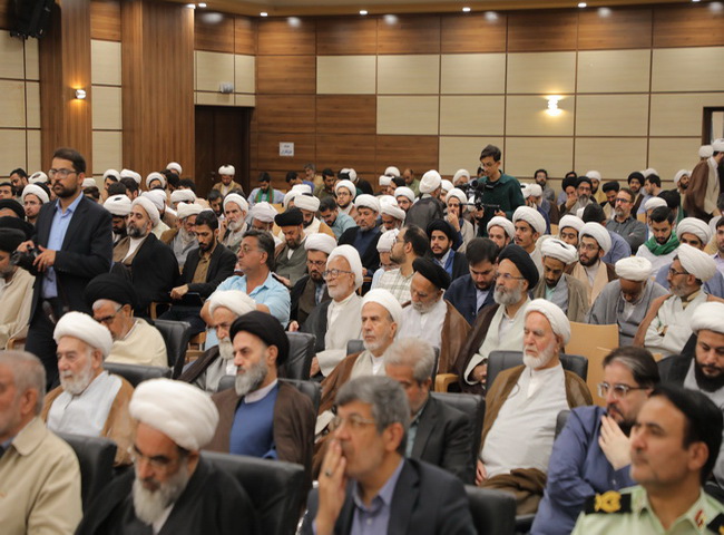 هجدهمین همایش تجلیل از ممتازین یزدی حوزه‌های علمیه یزد