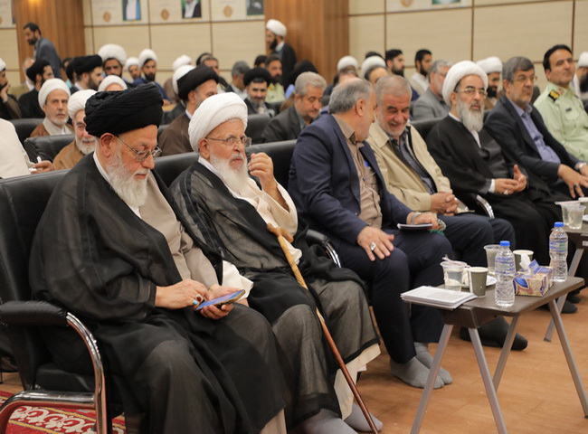 هجدهمین همایش تجلیل از ممتازین یزدی حوزه‌های علمیه یزد