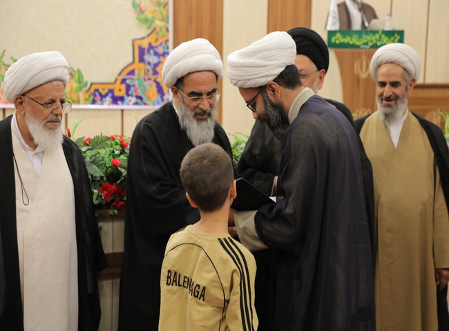 هجدهمین همایش تجلیل از ممتازین یزدی حوزه‌های علمیه یزد