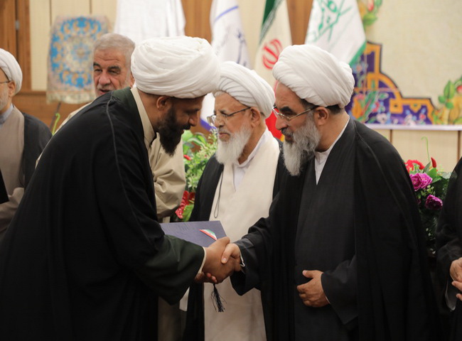 هجدهمین همایش تجلیل از ممتازین یزدی حوزه‌های علمیه یزد