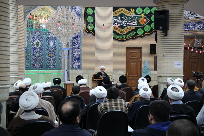 دیدار اساتید و طلاب استاد گلستان