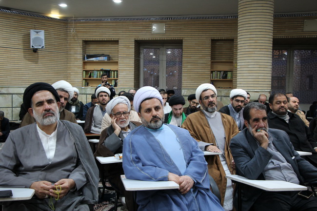 دیدار اساتید و طلاب استاد گلستان