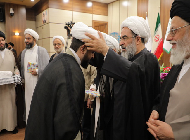 آئین عمامه گذاری طلاب مدینة العلم کاظمیه