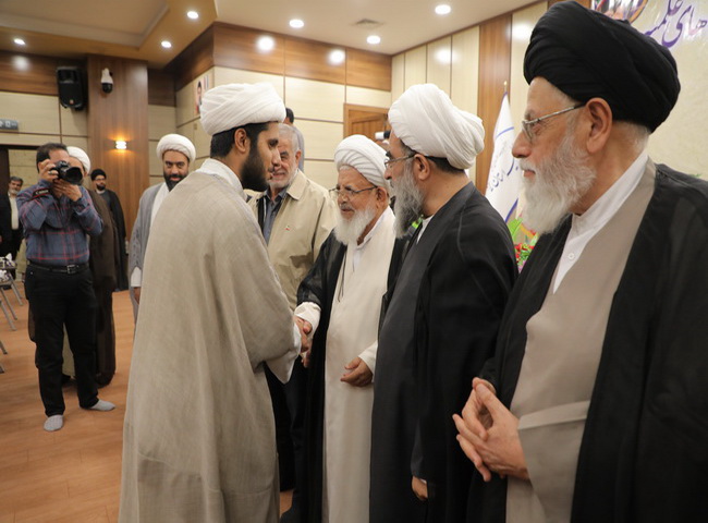آئین عمامه گذاری طلاب مدینة العلم کاظمیه
