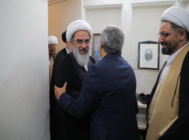 حضور آیت‌الله فاضل لنکرانی در دفتر مرحوم آیت‌الله علومی