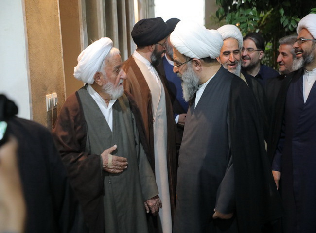 حضور آیت‌الله فاضل لنکرانی در دفتر مرحوم آیت‌الله علومی