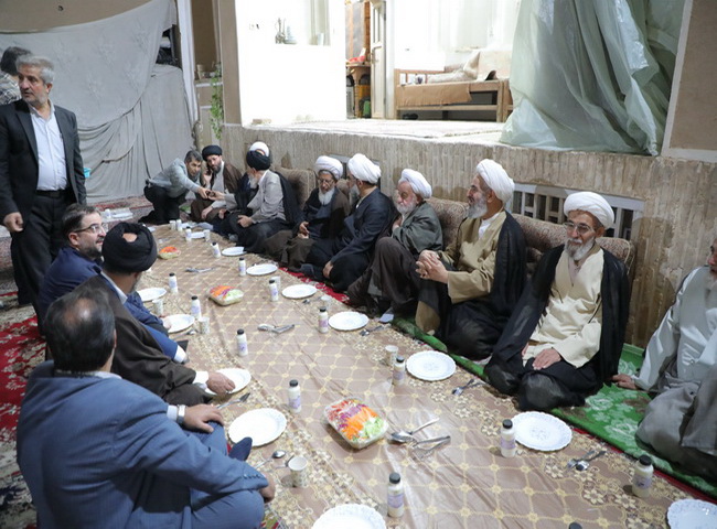 حضور آیت‌الله فاضل لنکرانی در دفتر مرحوم آیت‌الله علومی