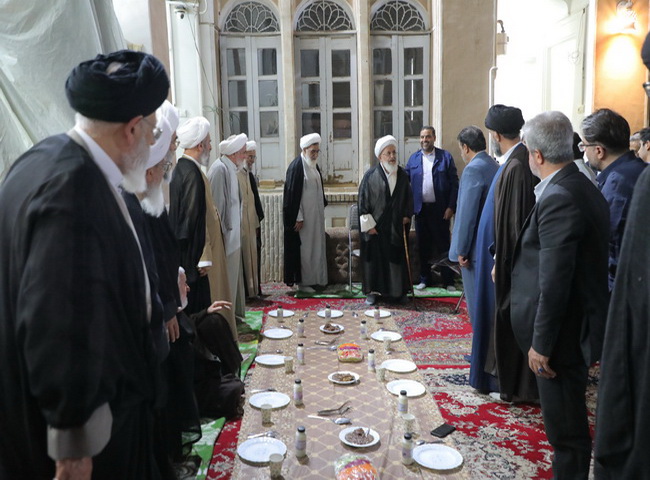 حضور آیت‌الله فاضل لنکرانی در دفتر مرحوم آیت‌الله علومی
