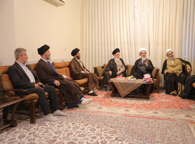 دیدار آیت الله فاضل لنکرانی با حجت الاسلام و المسلمین سیدعلیرضا حیدری از شاگردان مرحوم امام خمینی(قده)