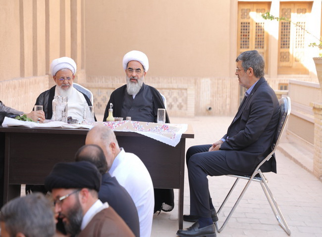 بازدید از مؤسسه امامت و رونمایی طرح‌‌ها