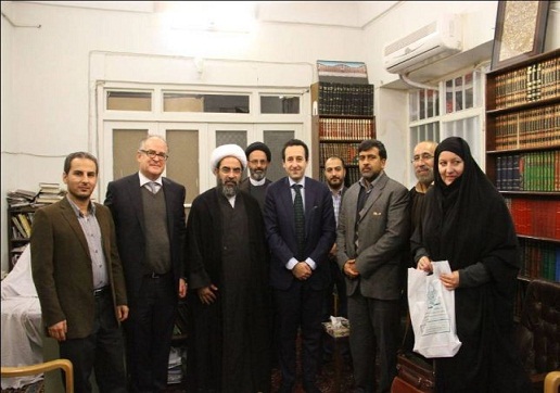 دیدار حضرت آیة الله فاضل لنکرانی (دامت برکاته) با نمایندگان کمیته بین‌الملل صلیب سرخ جهانی
