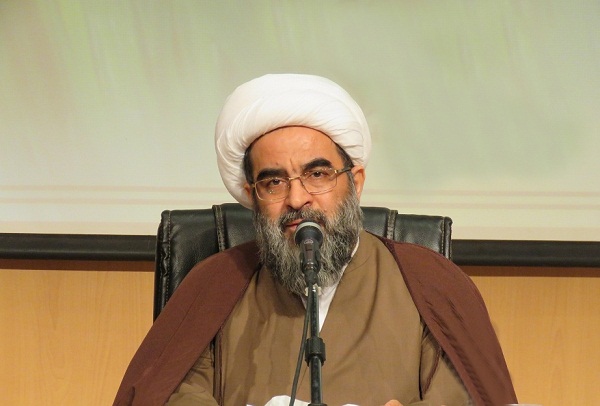 هر چه در دنيا با ذكر خدا مأنوس شويم، مردن و بعد از مرگ ما راحتتر میشود هر چه در دنيا با ذكر خدا مأنوس شويم، مردن و بعد از مرگ ما راحتتر میشود