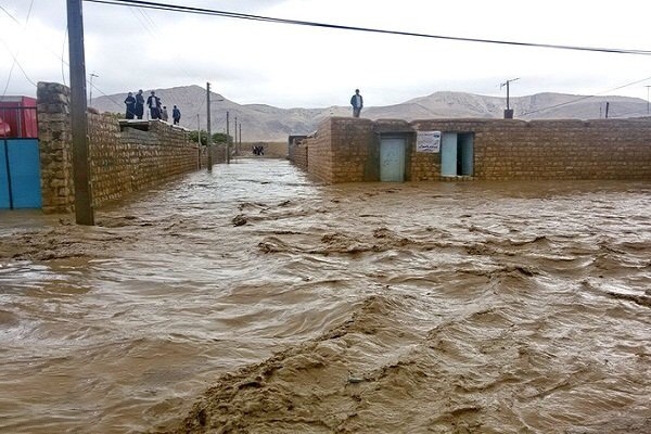 حضور نمایندگان حضرت آیت الله فاضل لنکرانی در مناطق سیل زده استانهای لرستان و خوزستان حضور نمایندگان حضرت آیت الله فاضل لنکرانی در مناطق سیل زده استانهای لرستان و خوزستان