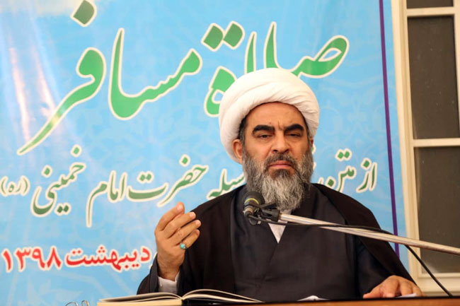 اگر بخواهیم حوزه روز به روز قویتر شود باید در حوزه اخلاق حاکم باشد. اگر بخواهیم حوزه روز به روز قویتر شود باید در حوزه اخلاق حاکم باشد.