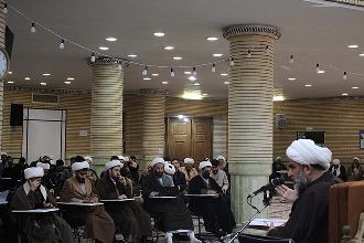 درس اخلاق در مسجد مرکز فقهی ائمه اطهار(ع)