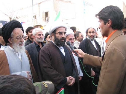 مصاحبه حضرت آيت الله حاج شيخ محمد جواد فاضل لنكراني (دامت بركاته) در راهپيمايي با شكوه روز 22 بهمن