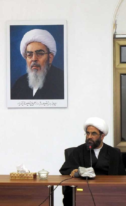 پاکستان کے شعبہ تعلیم سے تعلق رکھنے والے ایک وفد کا حضرت آیت اللہ فاضل لنکرانی دامت برکاتہ سے ملاقات