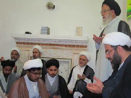 سخنراني حضرت آيت الله فاضل لنكراني(دامت بركاته) در جشن ميلاد امام حسين(ع) و مراسم عمامه گذاري طلاب هندي ـ 3/ 4/ 91