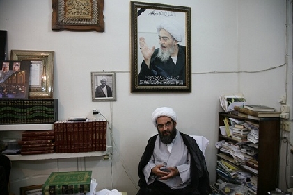 Mərhum Həzrət Ayətullahul-uzma Fazil Lənkəraninin (Allahin rəhməti ona olsun) dəftəri tərəfindən zəlzələdə zərər çəkənlərə kömək.