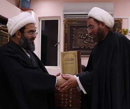 سماحة آية الله الشيخ محمدجواد الفاضل اللنكراني يزور العتبه العلوية المقدسة