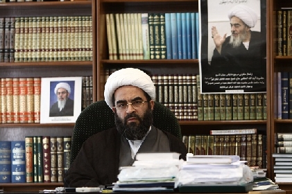 دیدار جمعي از بسیجیان شهرک پردیس بومهن با حضرت آیت الله فاضل لنکرانی(دامت برکاته) 28/ 6/ 92