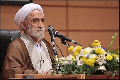 سخنراني آيت الله استادي(دامظلّه) در مراسم افتتاحيه سال تحصيلي مركز فقهي ائمه اطهار(ع) 27 / 6 /1390