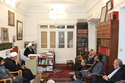 بيانات آيت الله فاضل لنکراني(دامت برکاته) در ديدار با دکتر مرندي و اعضاي ستاد همايش فقه و سلامت ـ 94/9/12