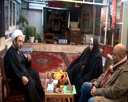 تشرف یک فرد مسیحی به دین مبین اسلام در حضور حضرت آیت الله فاضل لنکرانی(دامت برکاته)