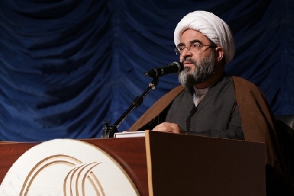 امام(عليه السلام) تمام لوگوں کے اعمال پر گواہ ہے