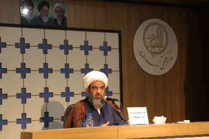 در طول بيست سال فعاليت اين مرکز، ريالی از بودجه دولتی استفاده نکرده ایم