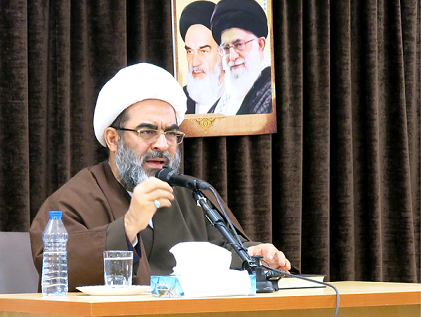 حرکت امام حسین(ع) غیر از مسئله قیام برای دفاع از دین خدا، چیز دیگری نبود