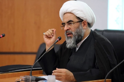 پژوهش در مسائل پزشکی روز به مراکز فقهی حوزه سپرده شود