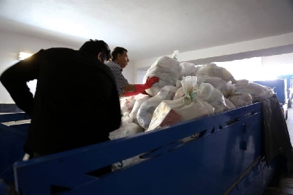 مرحله دوم کمکهای حضرت آیت الله فاضل لنکرانی به چند شهر سیل زده خوزستان