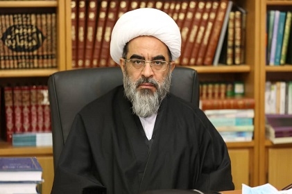 العلاقة بين الفقه القانون