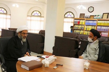 ضرورت حمایت مرکز خدمات از نخبگان حوزه/ نخبگان سرمایه حوزه علمیه و دنیای اسلام هستند