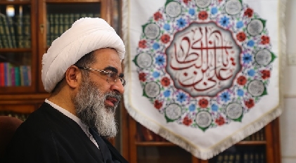 تشرف یک بانوی بهایی به مذهب حقه جعفری در حضور آیت الله فاضل لنکرانی