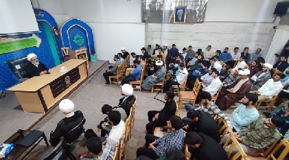 شرطَ النجاحِ في الدراسةِ هو معرفةُ قيمةِ العملِ ووضعُ الهدفِ.